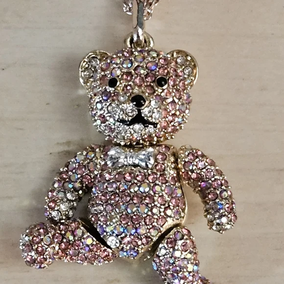 Betsy Johnson bear and bow necklace - Picture 1 of 6